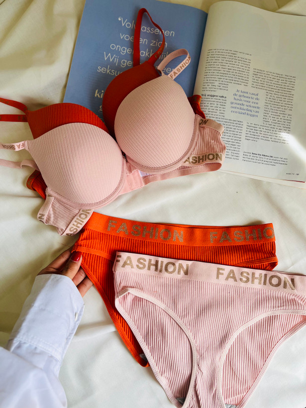 ست شورت و سوتین اسفنجی Fashion مدل جکدار کبریتی